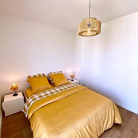 Apartment Magnifique 3p Parking Privee Proche