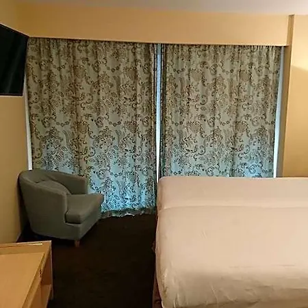 Club Inn 3*