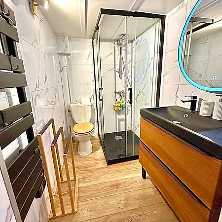 Petit Cocon En Duplex - Centre-ville & A 2 Minutes Nice