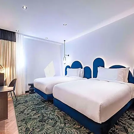Doubletree By Hilton Centre Iconic 4*