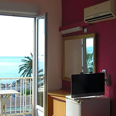 Azur 2* Nice