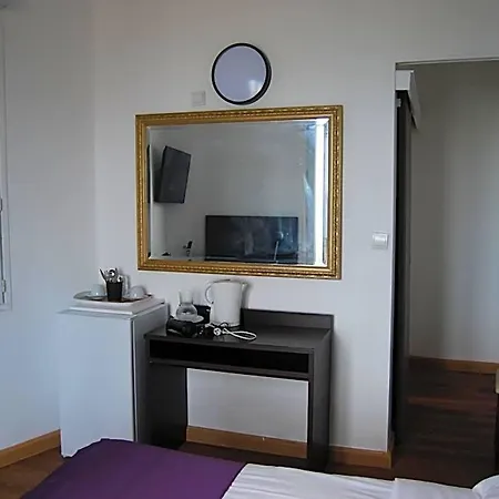 Azur Hotel