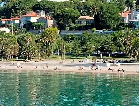Homestay Les Pieds Dans L'eau *