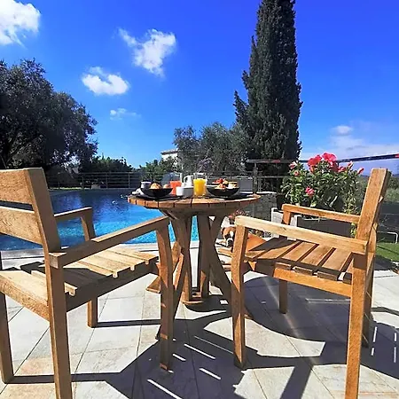 Bed & Breakfast Escondida Nice