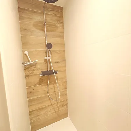 Old Town Renovated 2br Near Beaches & Cours Saleya Appartement *