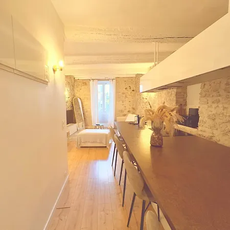 Old Town Renovated 2br Near Beaches & Cours Saleya Appartement *