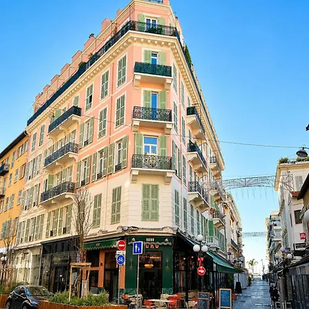 Stunning In The Gold Square Of Nice! Appartement