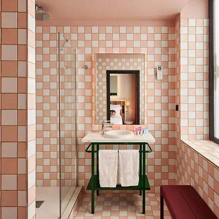 Mama Shelter Hotel 4*
