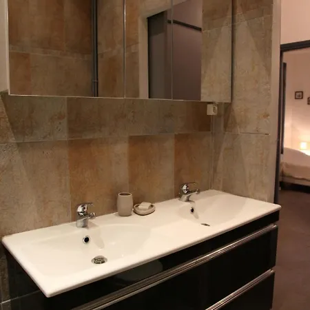 Apartment Appt 3 Chambes Au Coeur De Nice-5 Mns Plages *