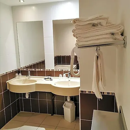Hotel Esatitude 3*