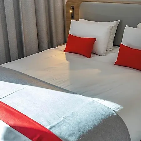 Express - - Grand Arenas By Ihg 3* Nice