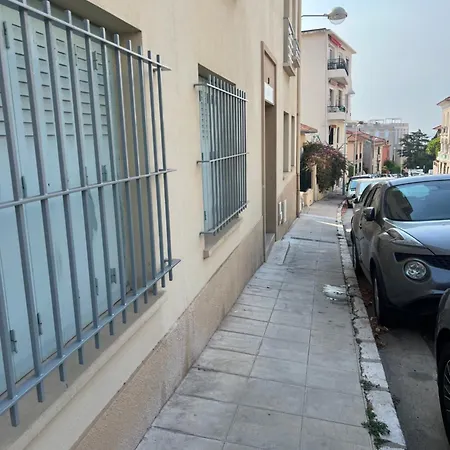 Appartement Grand Avec Vue, Ac, Calme Proche