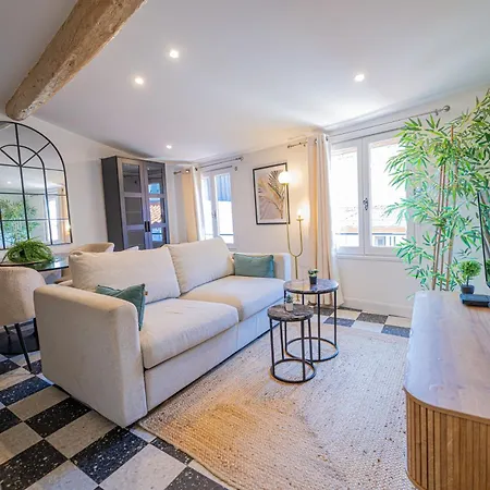 Apartment Luxe Et Charme Authentique 4 Couchages Elegant Au Coeur Du Vieux Nice
