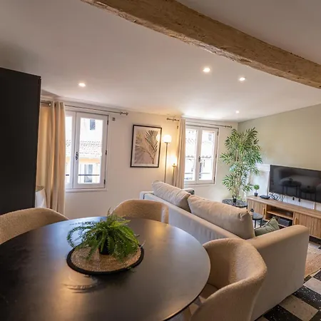 Luxe Et Charme Authentique 4 Couchages Elegant Au Coeur Du Vieux *