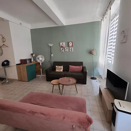 Old Haven - Vieux Appartement