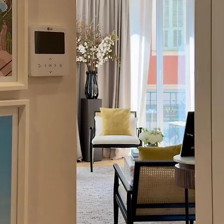 Port Of - Scooters Included Appartement Nice