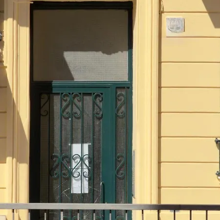 Port Of - Scooters Included Appartement