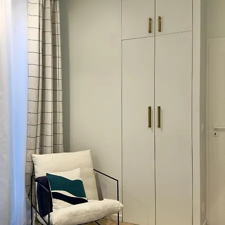 Appartement Port Of - Scooters Included Nice
