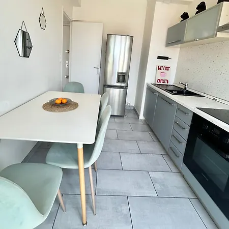 Apartment - Appartement-du-centre-ville *