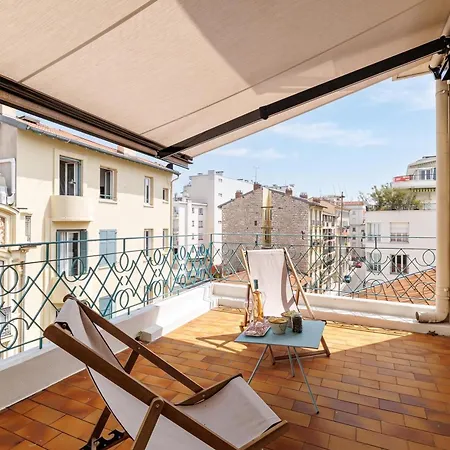 Cosy Rooftop With Terrace - Happy Nice