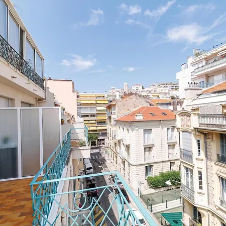 Cosy Rooftop With Terrace - Happy