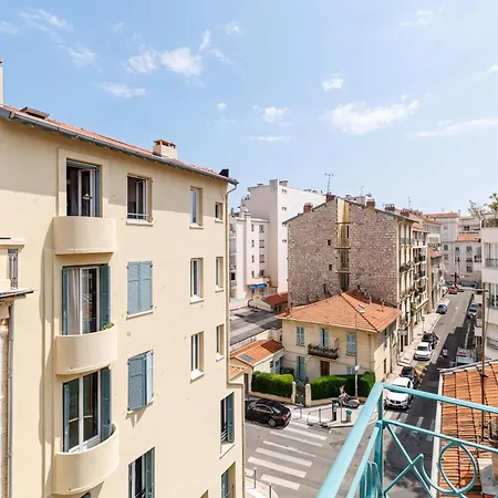 Cosy Rooftop With Terrace - Happy Apartment *