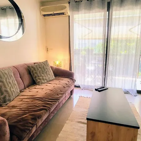Wehost Barety - Blooming Balcony Retreat - 3-4prs Nice