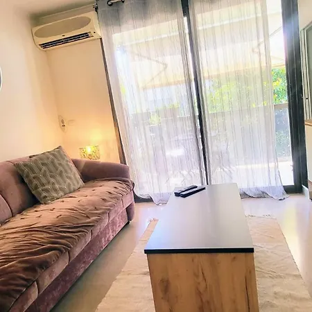 Apartment Wehost Barety - Blooming Balcony Retreat - 3-4prs