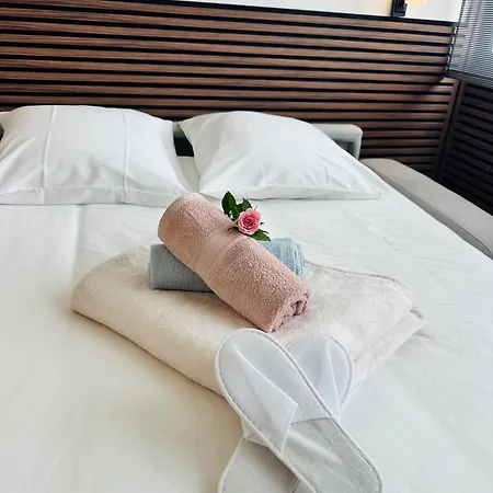 D'hotes Romantique Avec Jacuzzi Prive, Parking, Apercu *