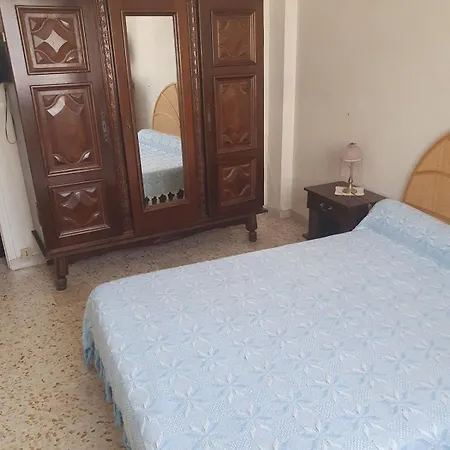 Homestay For Rent Staying With A Resident Nice