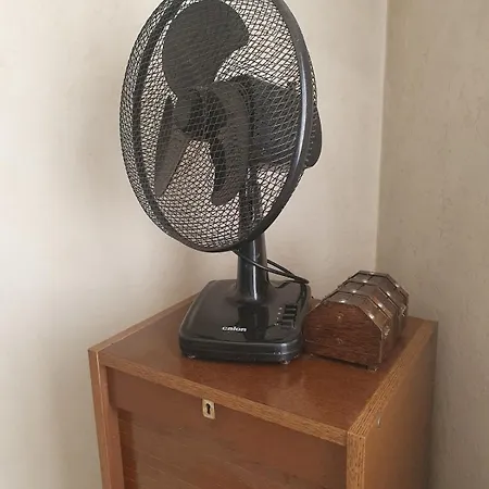 For Rent Staying With A Resident Homestay