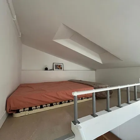 Cyrille Besset Maisonnette Climatisee Proche De Toutes Commodites * Nice