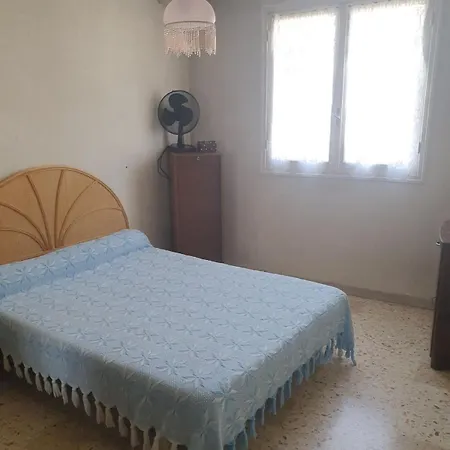 For Rent Staying With A Resident Homestay *
