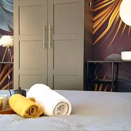 Homestay Private Sea View On Floor 16 In Shared - Ac - Walk To Airport