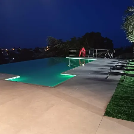 Holiday home Beautiful With Sea & Mountain View And Pool *
