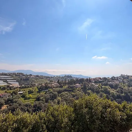 Beautiful With Sea & Mountain View And Pool Holiday home *