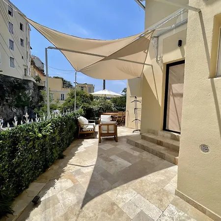 House With Sunny Terrace And Ac *