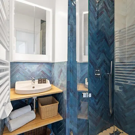 Belle Epoque With Pool - Welkeys Holiday home *