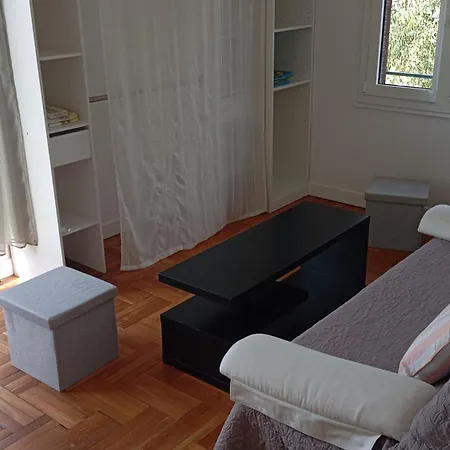 Fantastic View ! Private Bedroom In A Family Apartment, Private Bathroom, Shared Kitchen And Living Spaces Guest house