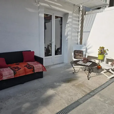 Villa Maison A Et Sa Terrasse Exposee Sud Nice