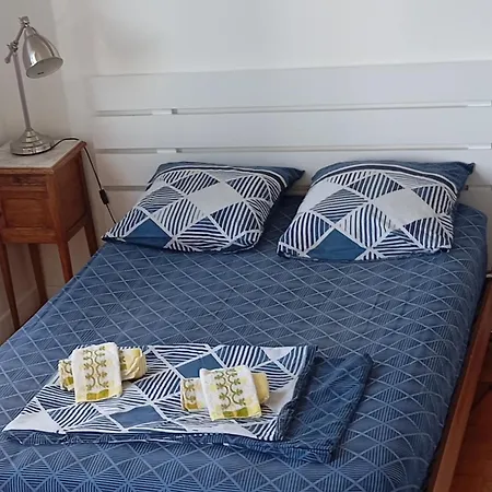 Fantastic View ! Private Bedroom In A Family Apartment, Private Bathroom, Shared Kitchen And Living Spaces 3*