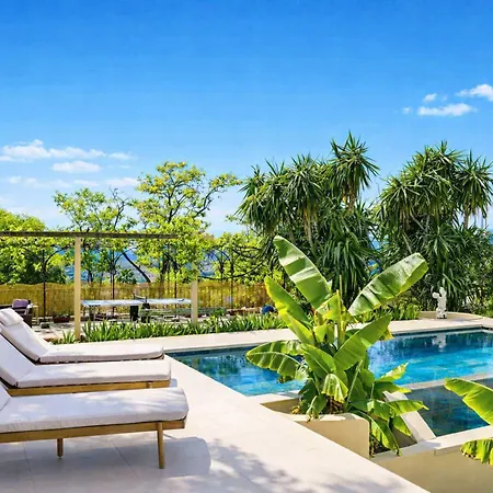 Belle Epoque With Pool - Welkeys *