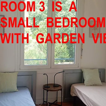 Guest house Fantastic View ! Private Bedroom In A Family Apartment, Private Bathroom, Shared Kitchen And Living Spaces 3*