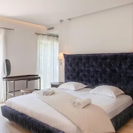 S2 Staywizus - House For 12p Swiming Pool Ac Bbq 10 Mins From Sea Holiday home