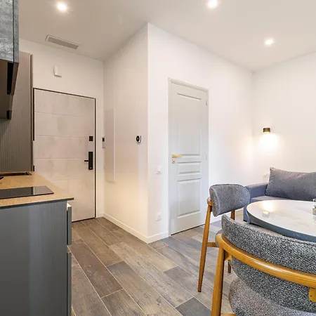 Maison Asteria Aparthotel 3*
