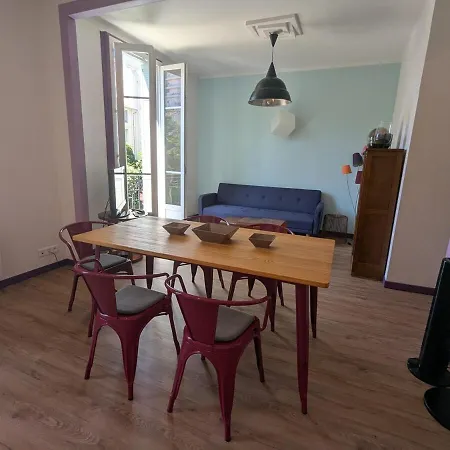 Au Calme Centre Liberation Apartment *