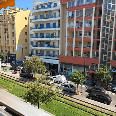 Apartment Tres Joli Apparemment A 50 Metres De La *