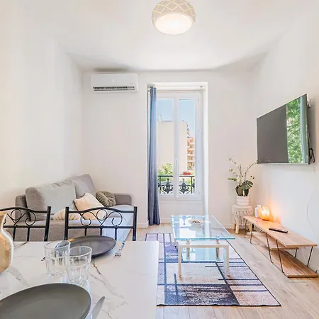 Apartment 5 People, 4 Beds - Heart Of Gambetta - Renovated - Air Conditionning