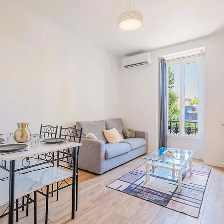 Apartment 5 People, 4 Beds - Heart Of Gambetta - Renovated - Air Conditionning *
