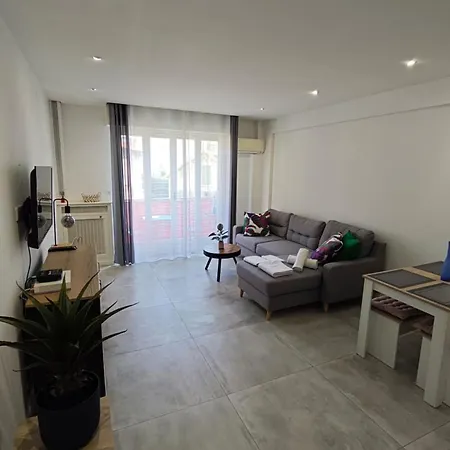 2 Calme & Lumineux Proche Tram Apartment